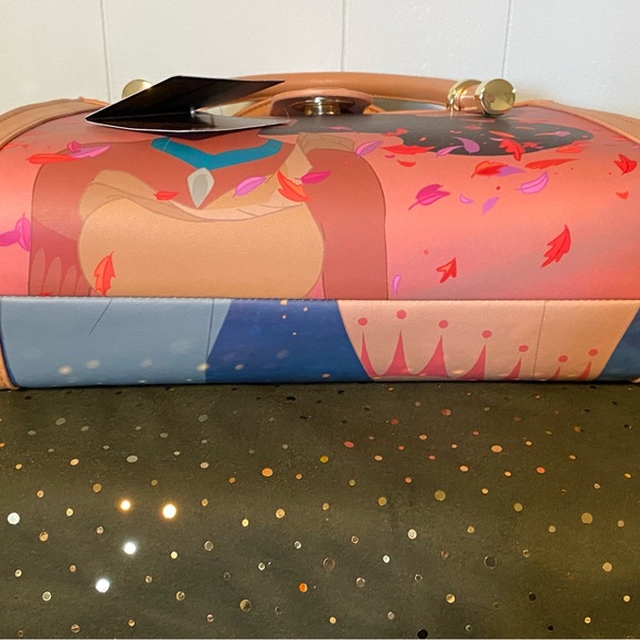 Lightly Used Loungefly Disney Pocahontas Purse - Picture 6 of 7